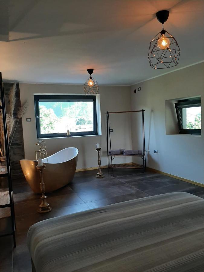 B&B Zia Vivina Sorico Eksteriør bilde