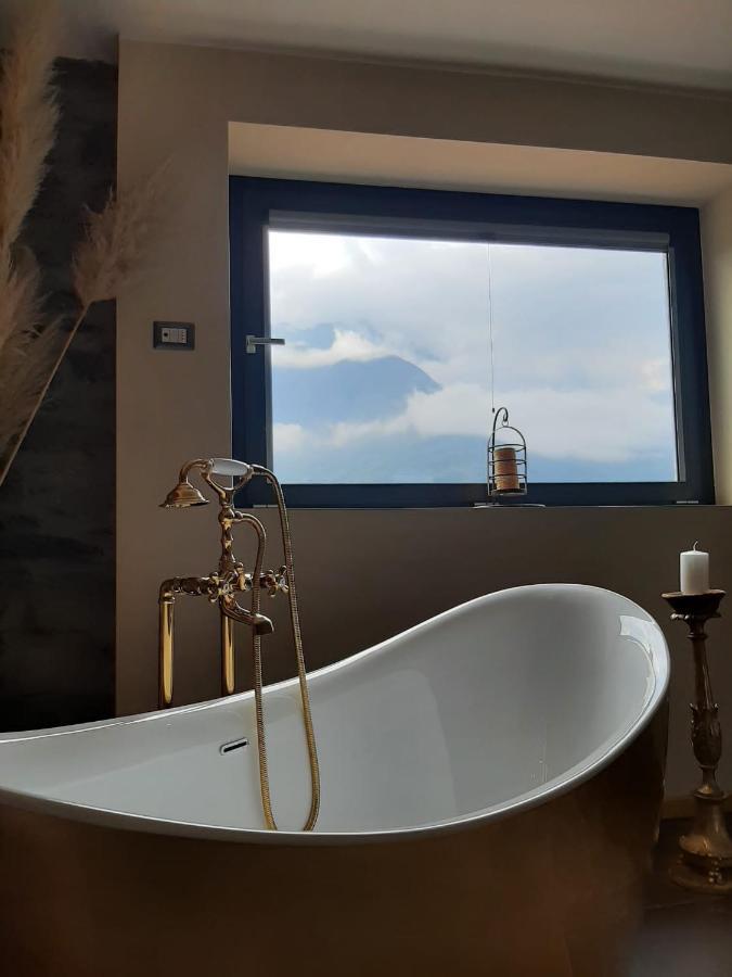 B&B Zia Vivina Sorico Eksteriør bilde